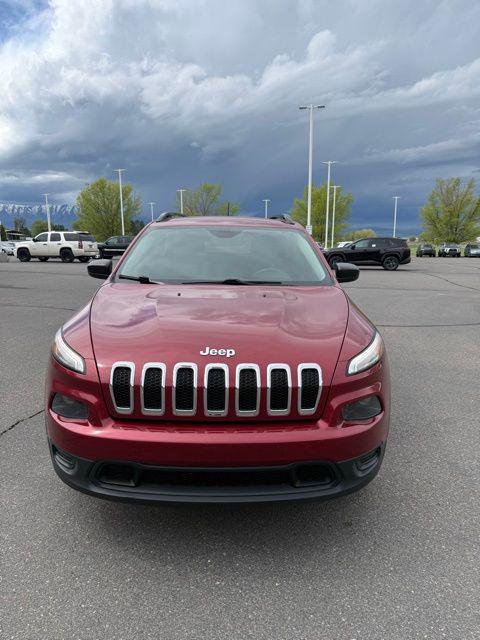 2016 Jeep Cherokee Sport