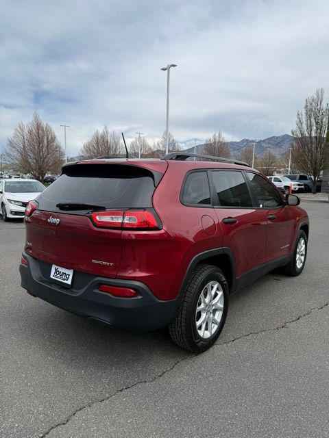 2016 Jeep Cherokee Sport