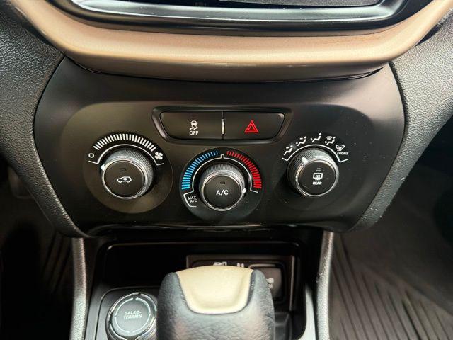2016 Jeep Cherokee Sport