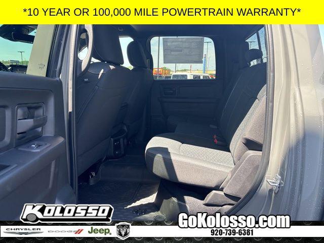 2026 Ram 2500 Black Express Crew Cab 4x4 6'4" Box