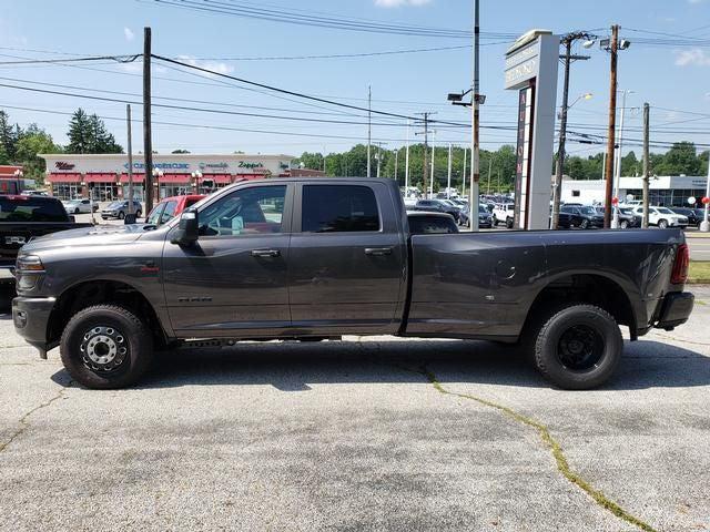 2026 RAM Ram 3500 RAM 3500 LARAMIE CREW CAB 4X4 8 BOX