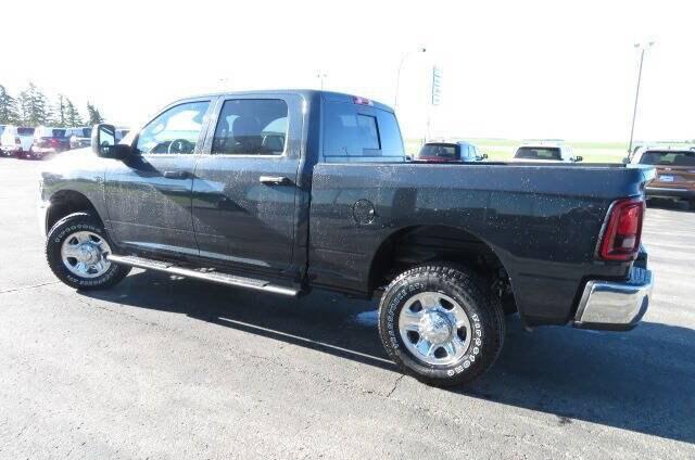 2026 Ram 2500 Tradesman Crew Cab 4x4 64 Box