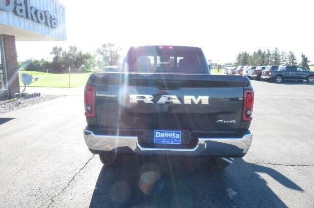 2026 Ram 2500 Tradesman Crew Cab 4x4 64 Box
