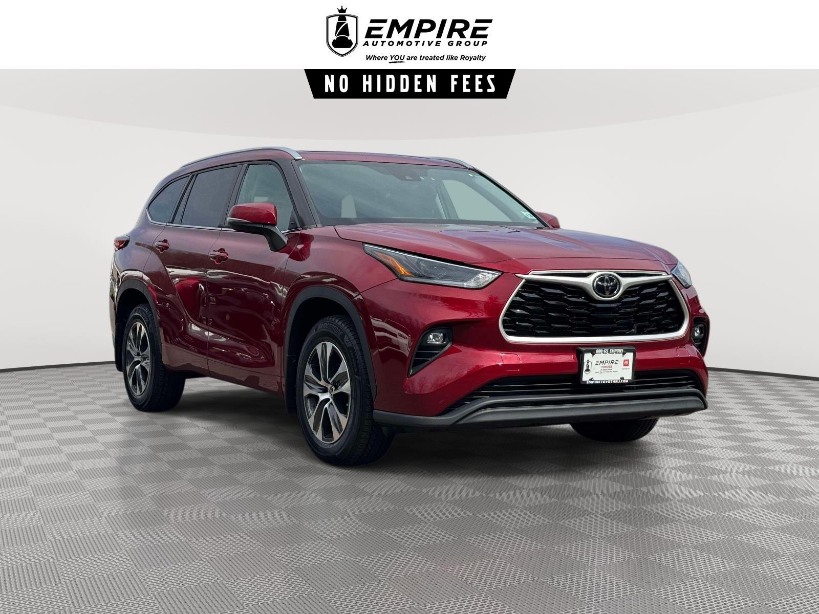 Red (Ruby Flare Pearl) 2021 Toyota Highlander XLE AWD SUV / Crossover All-Wheel Drive Automatic