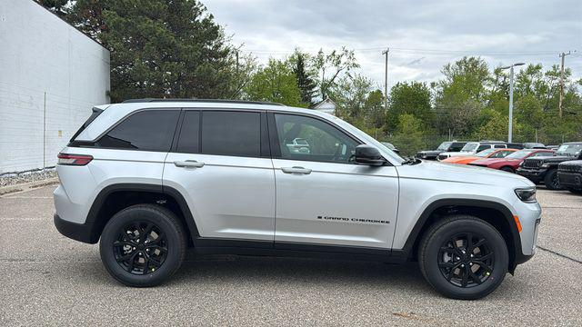 2026 Jeep Grand Cherokee Altitude 4x4