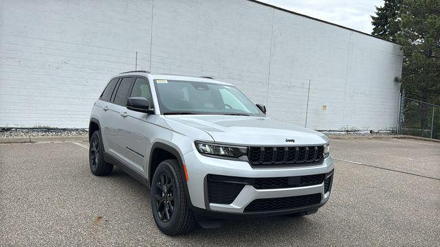 2026 Jeep Grand Cherokee Altitude 4x4