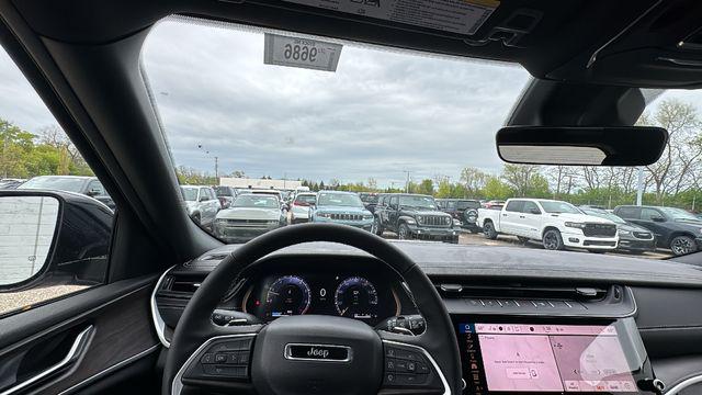 2026 Jeep Grand Cherokee Altitude 4x4