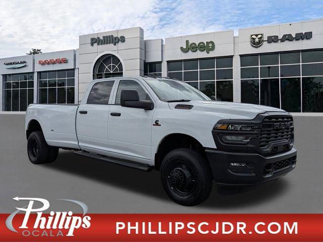 2026 RAM Ram 3500 RAM 3500 TRADESMAN CREW CAB 4X4 8 BOX