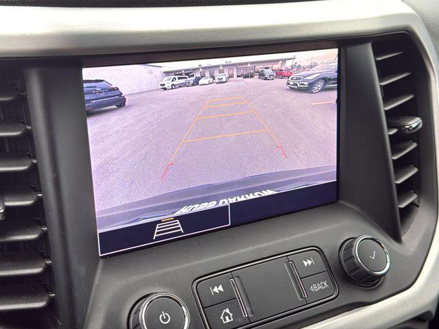2023 GMC Acadia AWD SLE