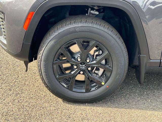 2026 Jeep Grand Cherokee L Altitude 4x4