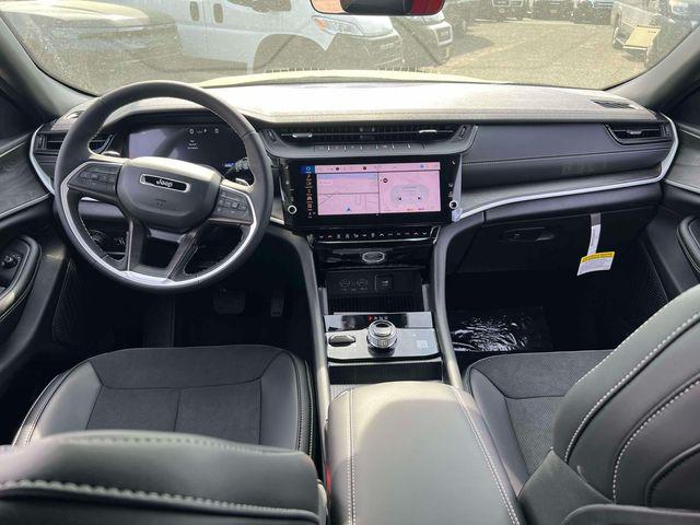 2026 Jeep Grand Cherokee L Altitude 4x4