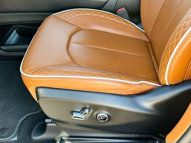 2025 Chrysler Pacifica Hybrid Pinnacle
