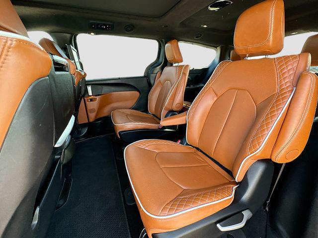 2025 Chrysler Pacifica Hybrid Pinnacle