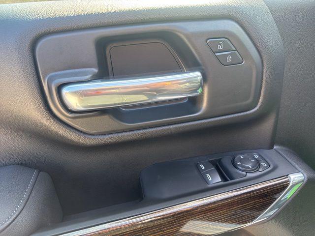 2026 GMC Sierra 2500HD Regular Cab, Long Bed, SLE, 4WD