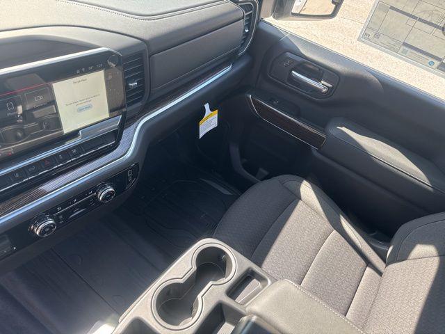 2026 GMC Sierra 2500HD Regular Cab, Long Bed, SLE, 4WD