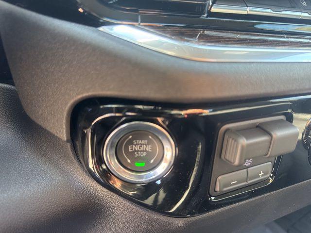 2026 GMC Sierra 2500HD Regular Cab, Long Bed, SLE, 4WD