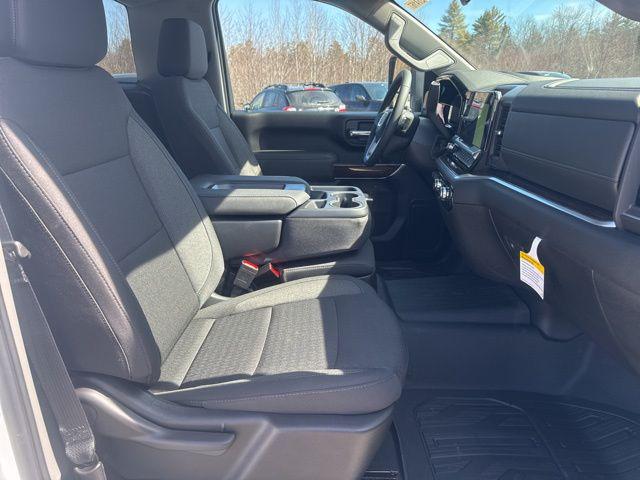 2026 GMC Sierra 2500HD Regular Cab, Long Bed, SLE, 4WD