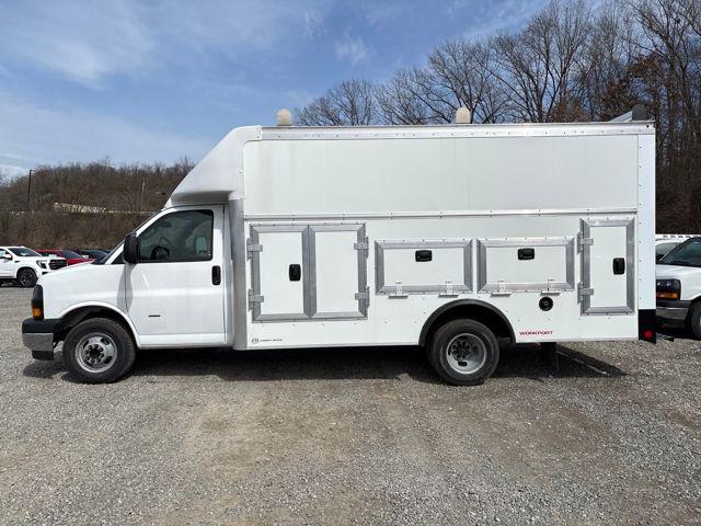 2026 GMC Savana Cutaway Work Van