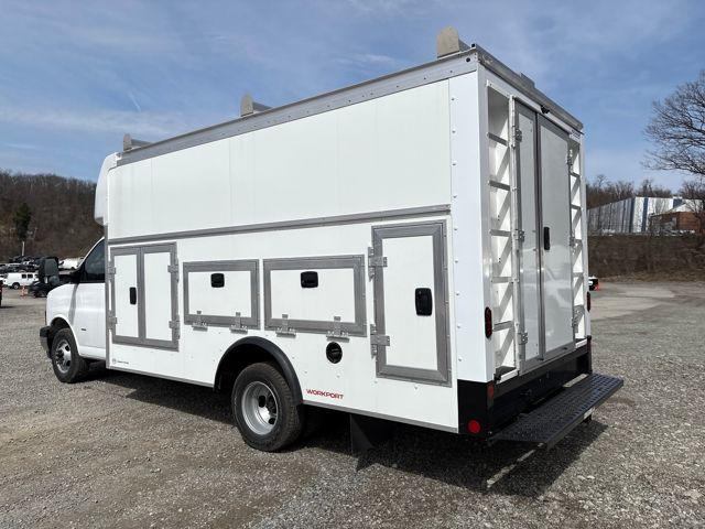 2026 GMC Savana Cutaway Work Van