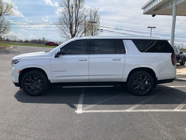 2023 Chevrolet Suburban 4WD Premier
