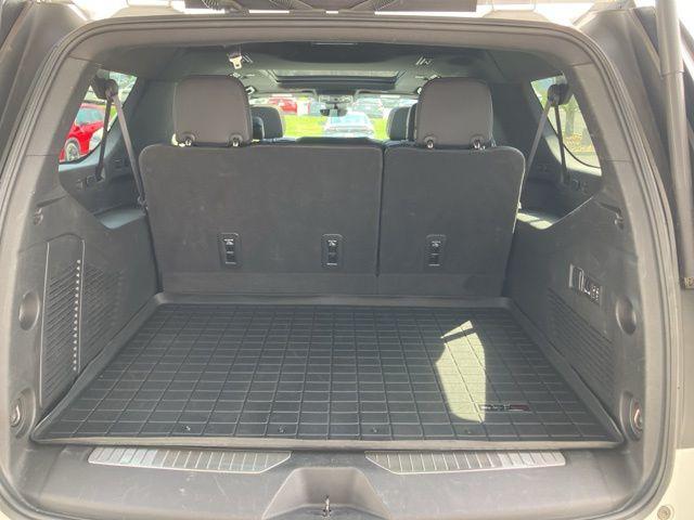 2023 Chevrolet Suburban 4WD Premier