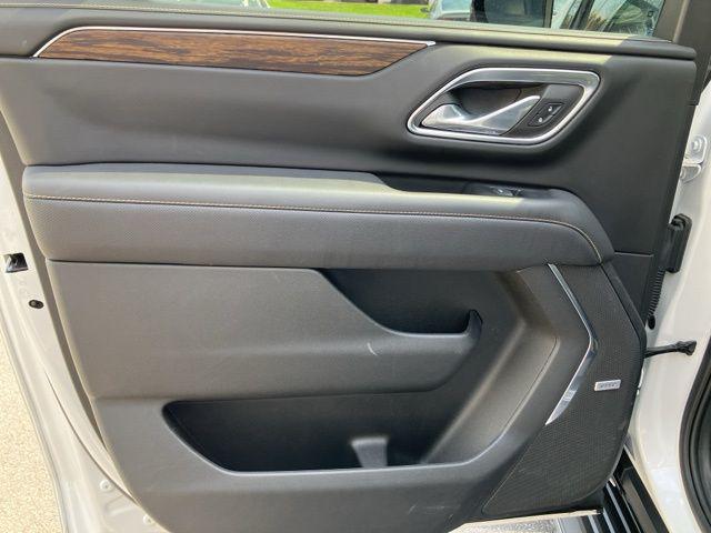 2023 Chevrolet Suburban 4WD Premier