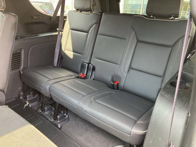2023 Chevrolet Suburban 4WD Premier