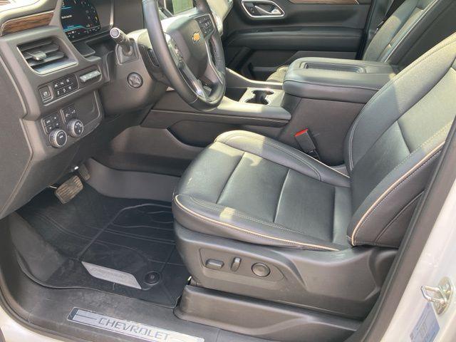 2023 Chevrolet Suburban 4WD Premier