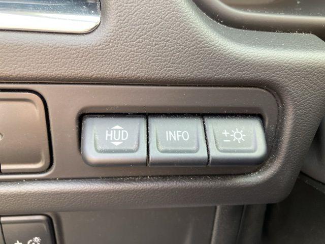 2023 Chevrolet Suburban 4WD Premier