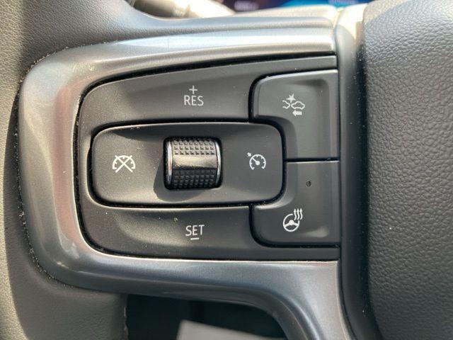 2023 Chevrolet Suburban 4WD Premier