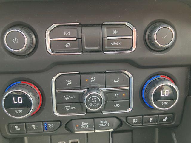 2023 Chevrolet Suburban 4WD Premier
