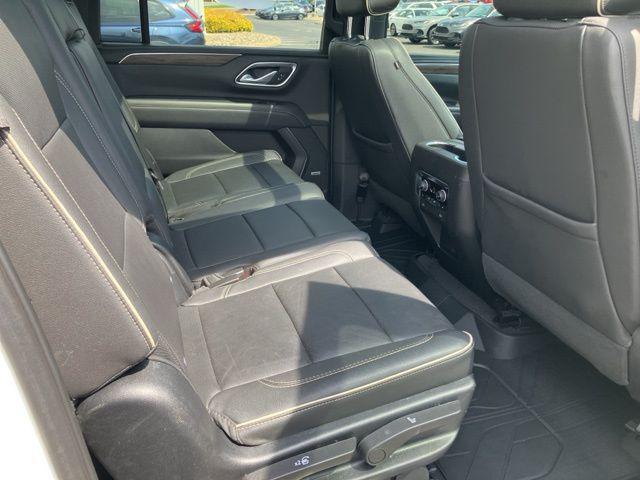 2023 Chevrolet Suburban 4WD Premier