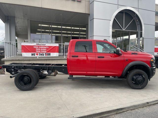 2026 RAM 5500 Chassis RAM 5500 TRADESMAN CHASSIS CREW CAB 4X4 60 CA