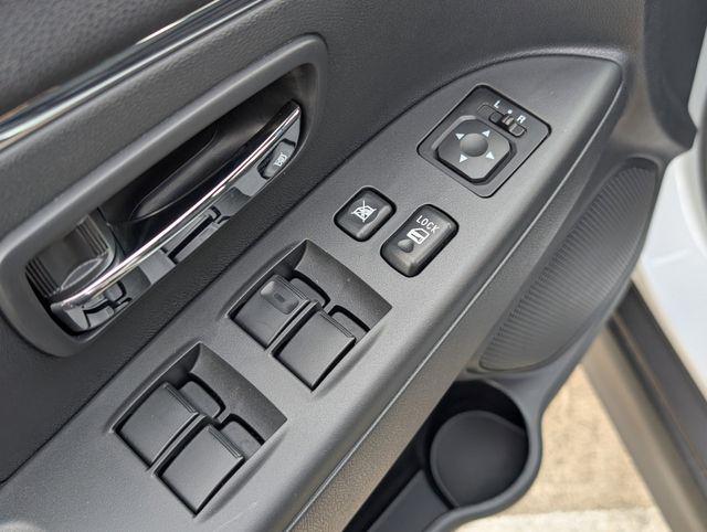 2026 Mitsubishi Outlander Sport 2.0 LE