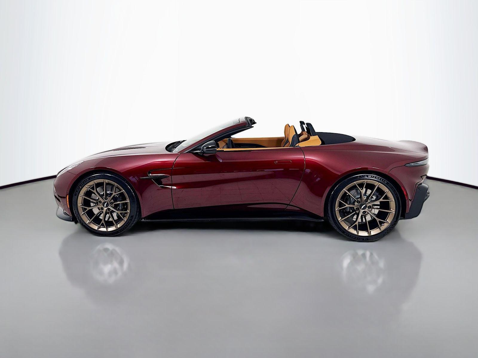 2026 Aston Martin Vantage - Photo 4