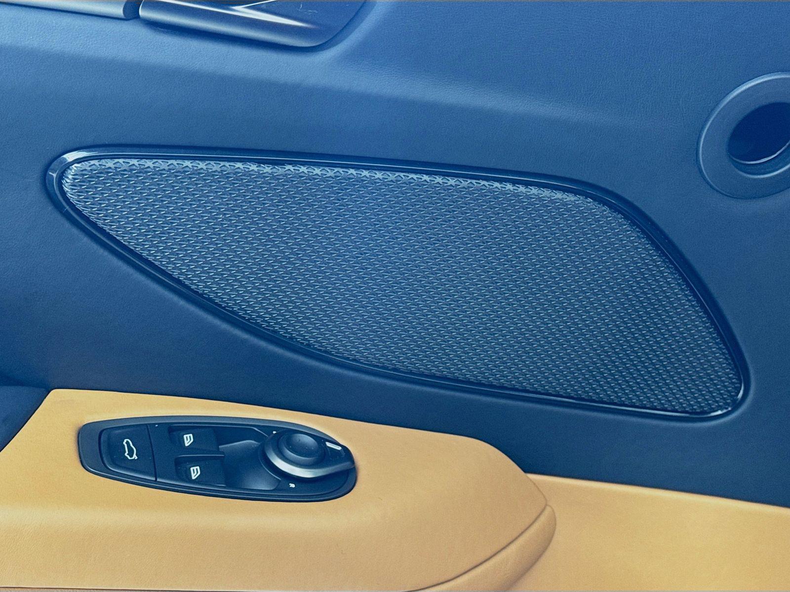 2026 Aston Martin Vantage - Photo 17
