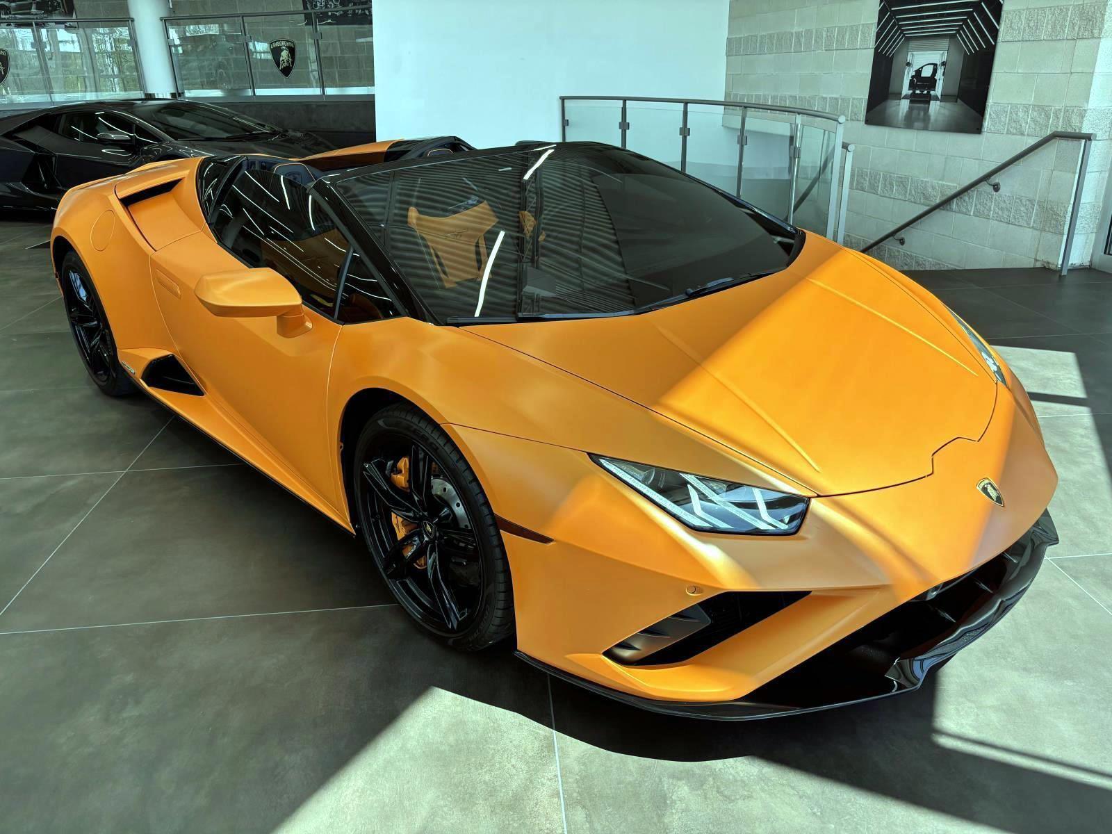 /2021 Lamborghini Huracan-EVO