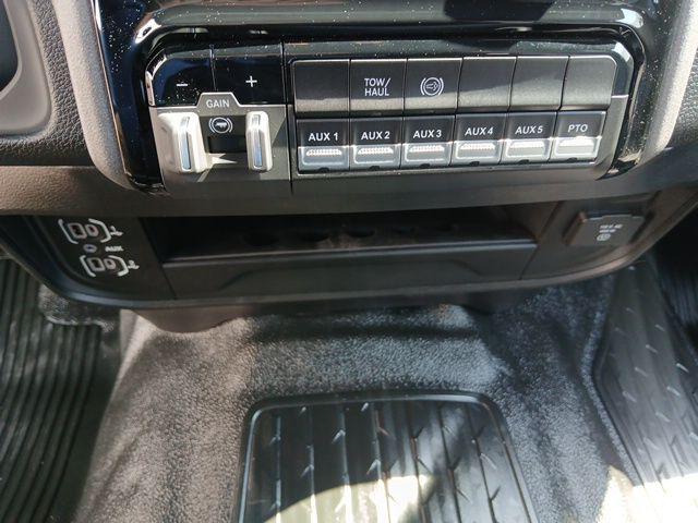2026 Ram 3500 Tradesman/Big Horn