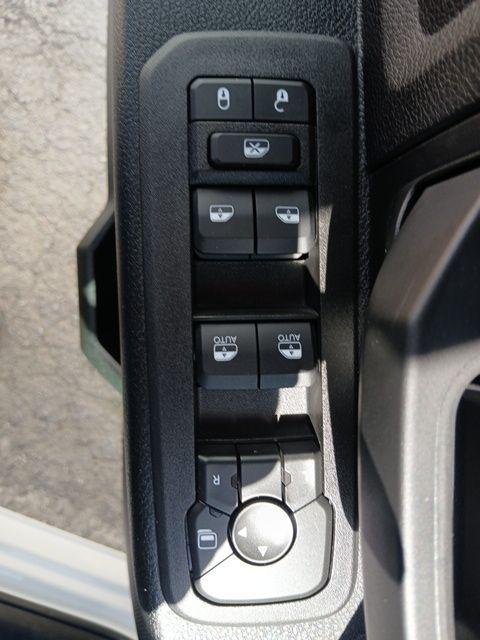 2026 Ram 3500 Tradesman/Big Horn