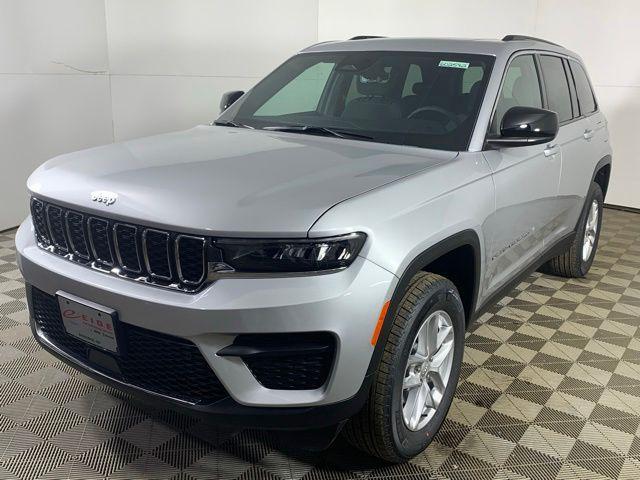 2026 Jeep Grand Cherokee GRAND CHEROKEE LAREDO X 4X4 2026 Jeep Grand Cherokee GRAND CHEROKEE LAREDO X 4X4