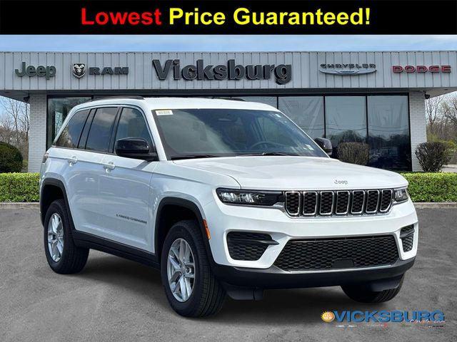 2026 Jeep Grand Cherokee Laredo 4x4 for sale in Vicksburg, MI