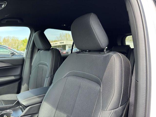 2026 Jeep Grand Cherokee Laredo 4x4