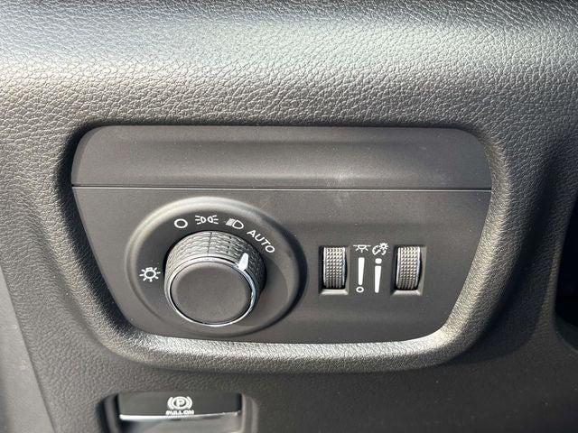 2026 Jeep Grand Cherokee Laredo 4x4