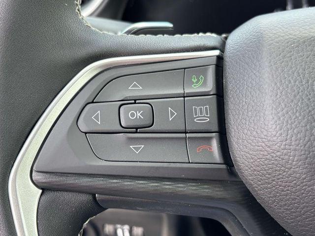 2026 Jeep Grand Cherokee Laredo 4x4