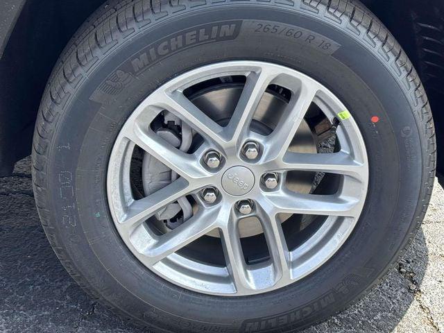 2026 Jeep Grand Cherokee Laredo 4x4