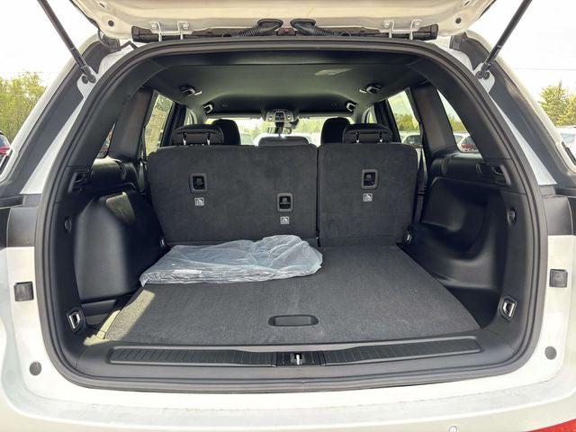 2026 Jeep Grand Cherokee Laredo 4x4