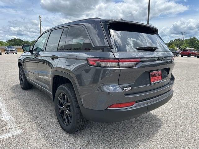 2026 Jeep Grand Cherokee Altitude 4x4