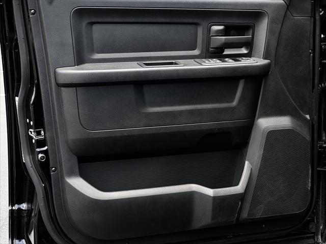 New 2026 Diamond Black Crystal Pearl-Coat Exterior Paint RAM Black Express image 65
