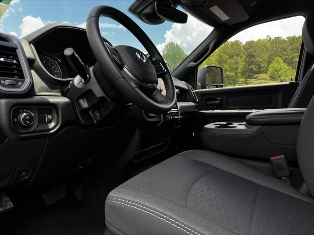 New 2026 Diamond Black Crystal Pearl-Coat Exterior Paint RAM Black Express image 67