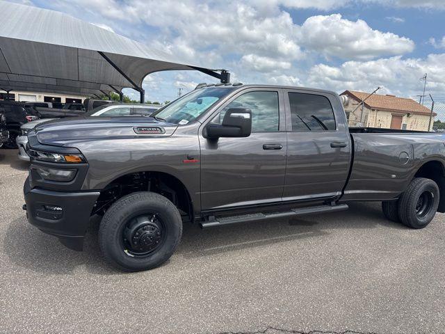 2026 RAM Ram 3500 RAM 3500 TRADESMAN CREW CAB 4X4 8 BOX
